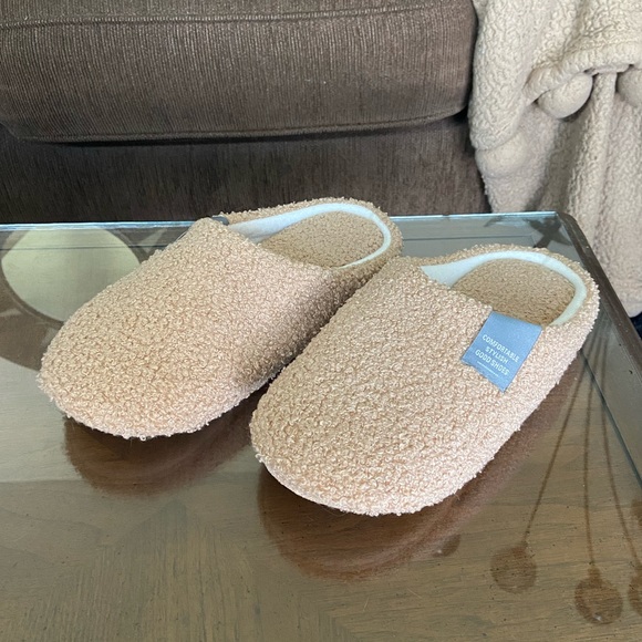 🔸 Amazon 🔸 brown sherpa slippers - Picture 3 of 8